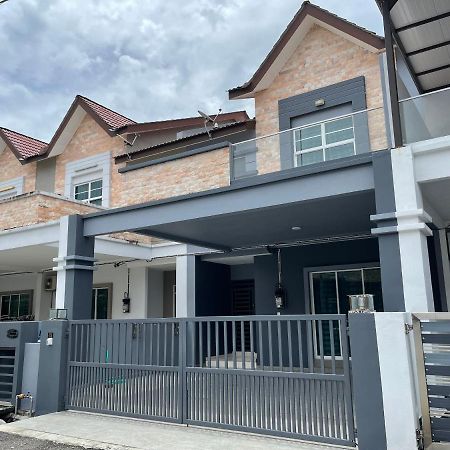 Langkawi Cozy Holiday Home At Taman Simfoni By Zervin كواه المظهر الخارجي الصورة